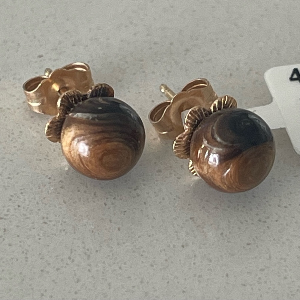 Elegant 14kt. Yellow Gold flowers with Coral Ball  Stud Earrings
